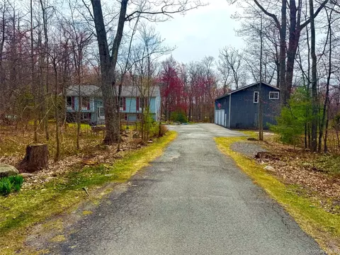 1325 Wurtsboro Mountain Rd, Thompson, NY 12790