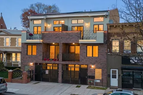 10847 Sutphin Blvd, Jamaica, NY 11435