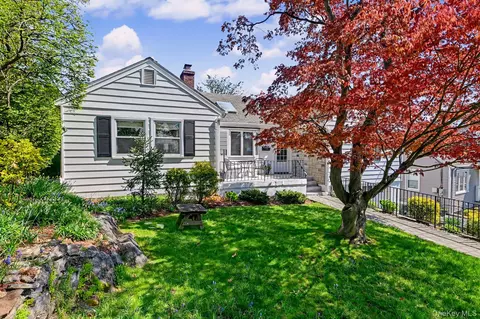 86 Birch St, Port Chester, NY 10573