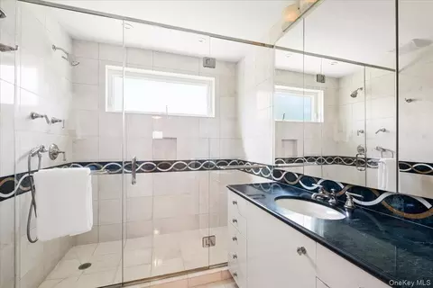 Bath - 32 The Xing, Purchase, NY 10577 photo 3 of 6