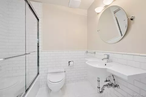 Bath - 32 The Xing, Purchase, NY 10577 photo 4 of 6