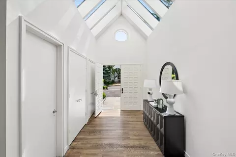 Entry Way - 32 The Xing, Purchase, NY 10577 photo 1 of 2
