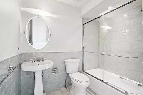 Bath - 32 The Xing, Purchase, NY 10577 photo 6 of 6