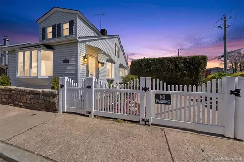 28 Fane Ct, Brooklyn, NY 11229