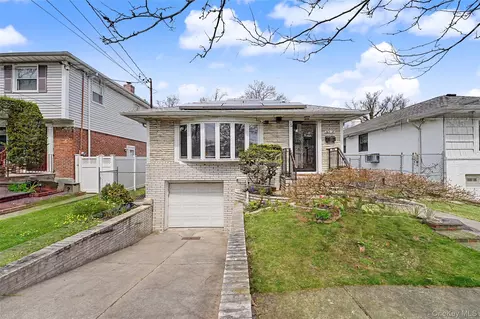 262-27 57th Ave, New York, NY 11362