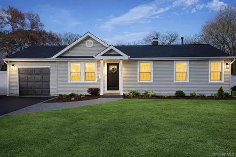 1026 Howells Rd, Bay Shore, NY 11706
