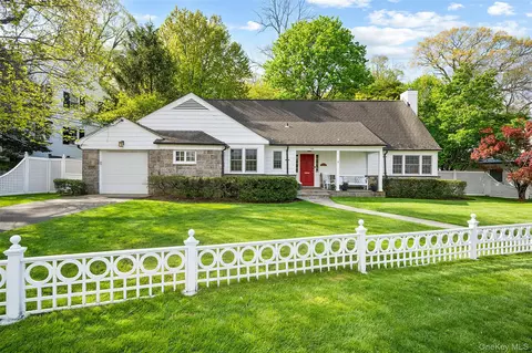 52 Midland Ave, Bronxville, NY 10708