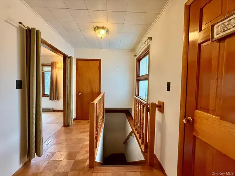 Entry Way - 110 Eldred Yulan Rd, Highland, NY 12732 photo 2 of 2