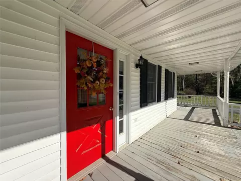 Exterior - 110 Eldred Yulan Rd, Highland, NY 12732 photo 6 of 7