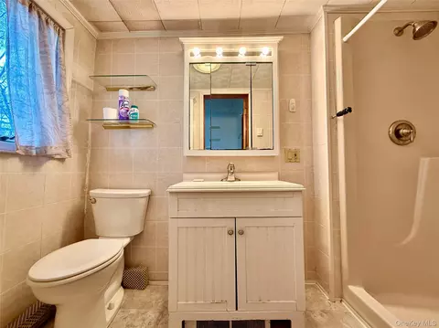 Bath - 110 Eldred Yulan Rd, Highland, NY 12732 photo 1 of 1