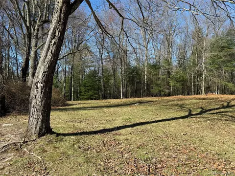 Exterior - 110 Eldred Yulan Rd, Highland, NY 12732 photo 5 of 7