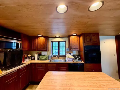 Kitchen - 110 Eldred Yulan Rd, Highland, NY 12732 photo 1 of 5