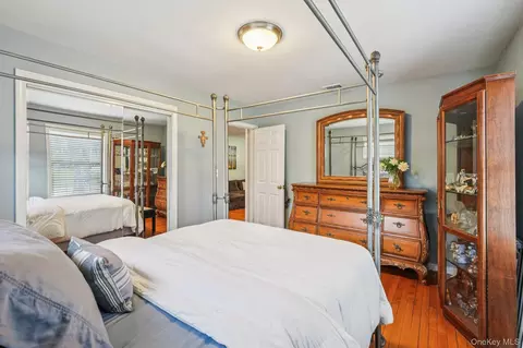 Bedroom - 40 Widmer Rd, Wappinger, NY 12590 photo 3 of 8