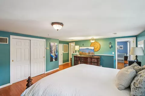 Bedroom - 40 Widmer Rd, Wappinger, NY 12590 photo 6 of 8