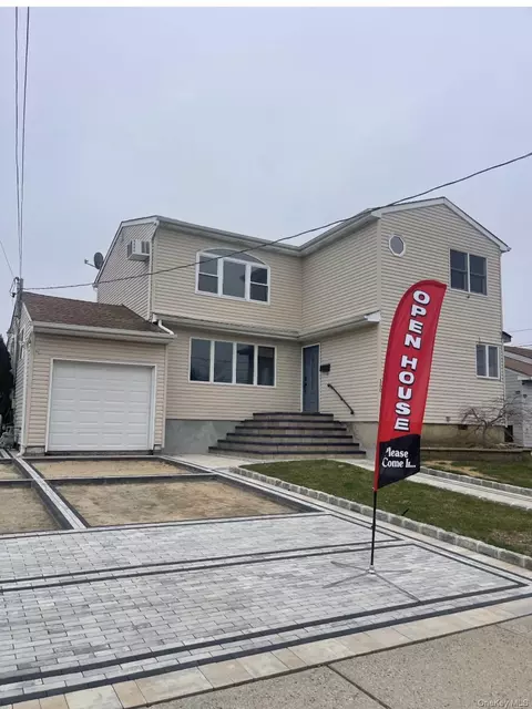 160 Saint Marks Ave, Freeport, NY 11520