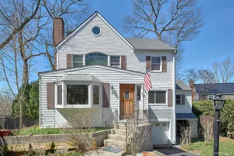 5 Stafford Pl, White Plains, NY 10604
