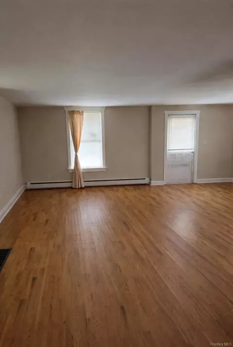 Living - 542 Mitchell Hollow Rd, Windham, NY 12496 photo 4 of 5