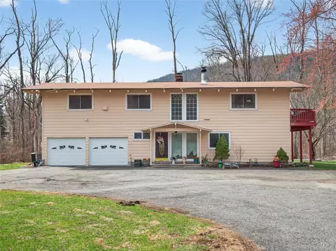 810 Haverstraw Rd, Ramapo, NY 10901
