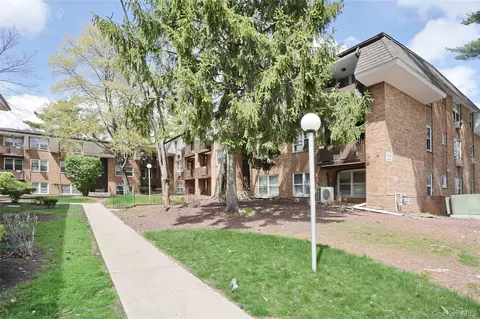 170 Kearsing Pkwy #B, Ramapo, NY 10952