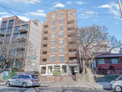 2525 Newtown Ave #5A, New York, NY 11102