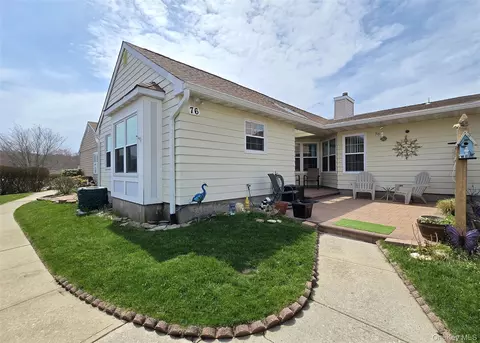 76 Theodore Dr #76, Coram, NY 11727