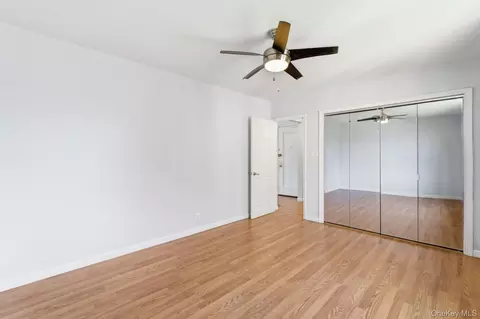 Bedroom - 36-10 Utopia Pkwy #E4, Flushing, NY 11358 photo 1 of 2