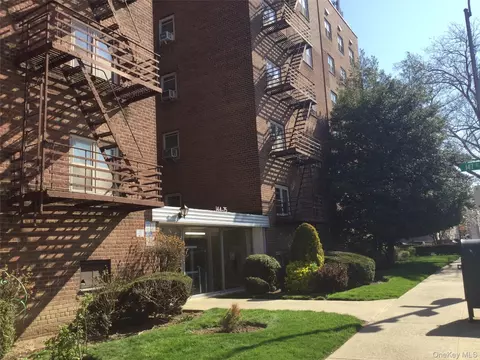 144-75 Melbourne Ave #1B, New York, NY 11367