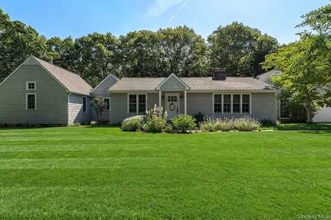 30 Sagg Rd, Southampton, NY 11962