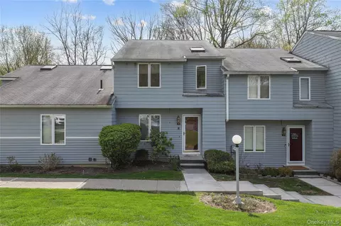 46 Maple Hill Dr, Mahopac, NY 10541