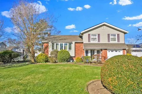 1244 Village Ct, Baldwin, NY 11510