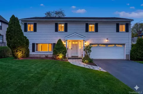 56 Coakley Ave, Harrison, NY 10528