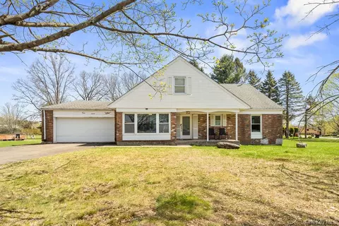 12 Concord Dr, Ramapo, NY 10952