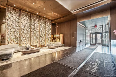 13336 37th Ave #12G, New York, NY 11354