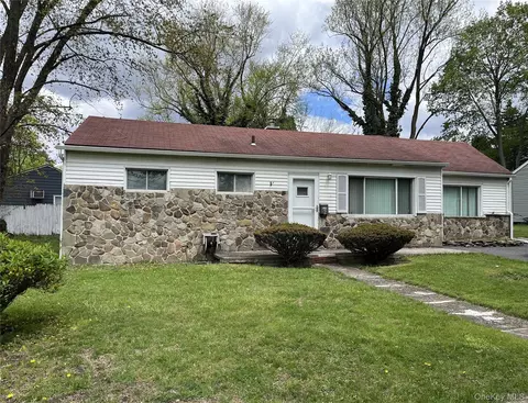 2 Gardner St, Newburgh, NY 12550