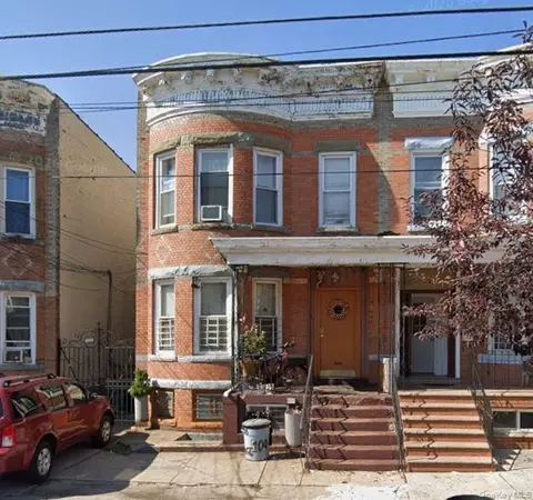 10426 104th St, New York, NY 11417