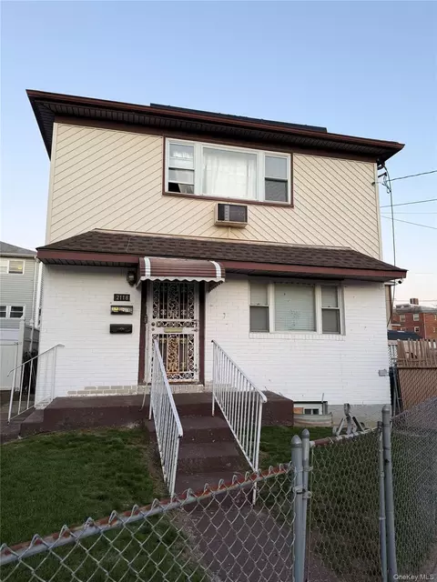 2118 Elk Dr, Far Rockaway, NY 11691