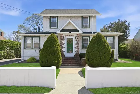 333 Ocean Ave, East Rockaway, NY 11518