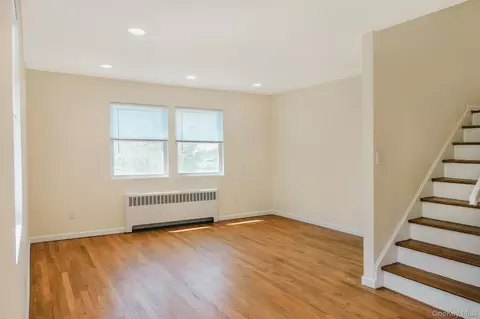 Living - 651 Americus Ave, Brookhaven, NY 11772 photo 2 of 2