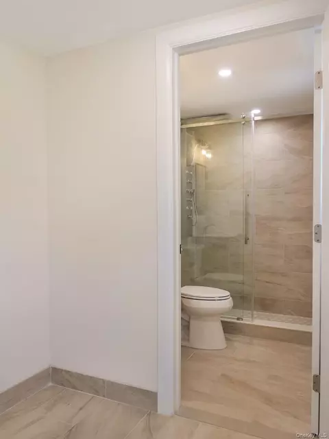 Bath - 651 Americus Ave, Brookhaven, NY 11772 photo 1 of 3