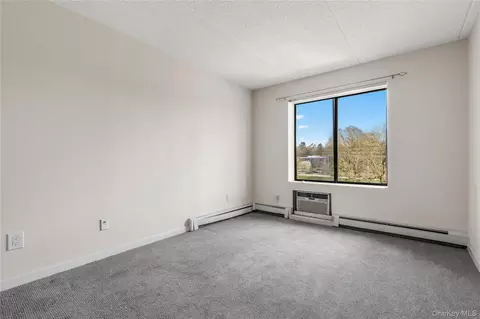 Bedroom - 560 Halstead Ave #3B, Harrison, NY 10528 photo 1 of 4