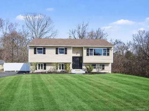 11 Richard Rd, Mahopac, NY 10541