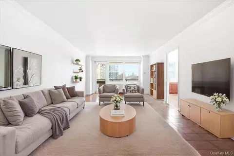 70-20 108 St #6K, New York, NY 11375