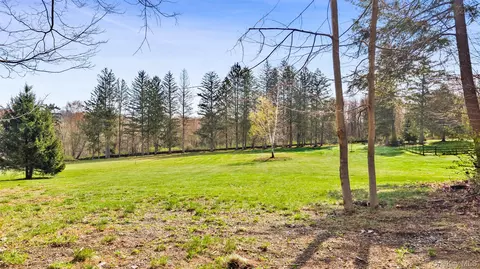 34 Guinea Rd, Southeast, NY 10509