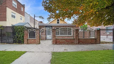 2738 Miles Ave, New York, NY 10465