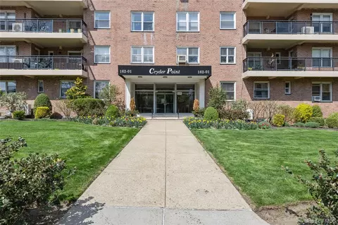 162-01 Powells Cove Blvd #5G, Whitestone, NY 11357