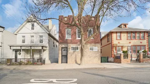 4518 Richardson Ave, New York, NY 10470