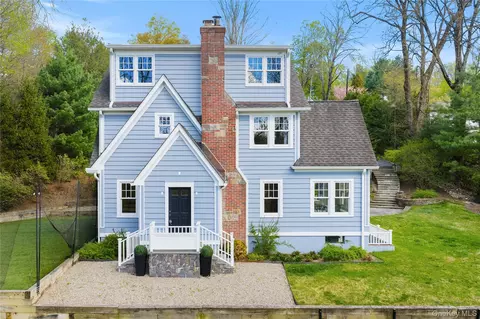 14 Aldridge Rd, New Castle, NY 10514