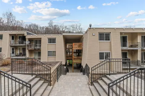 420 Fox Run Ln, Carmel Hamlet, NY 10512