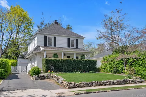 44 Mackey Ave, North Hempstead, NY 11050