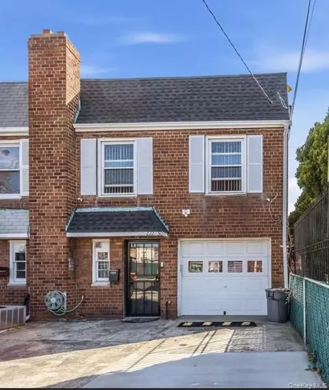 22250 Braddock Ave, New York, NY 11428